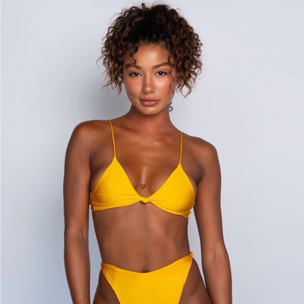 Skatie Yellow Triangle Bikini SET OF 3 PIECES!